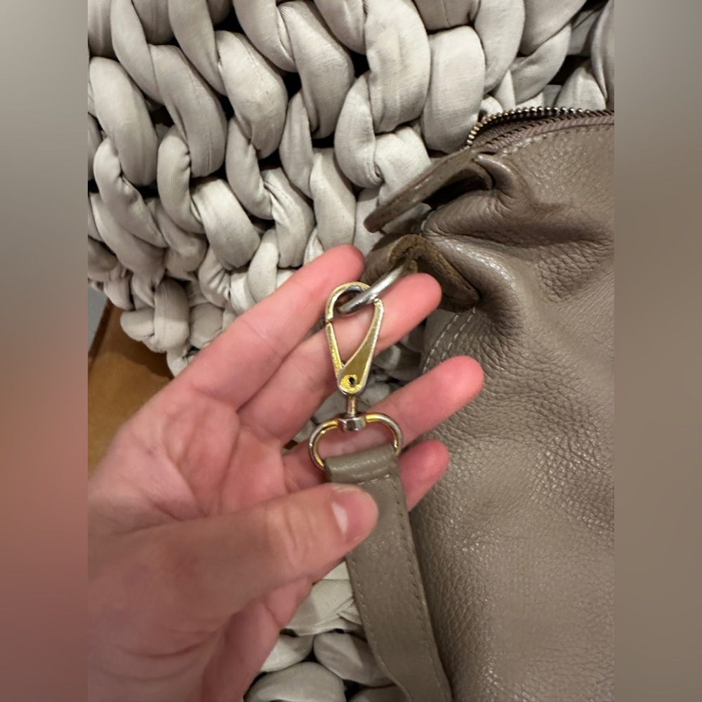 Cuyana Cross-Body Tote - Picture 5 of 13